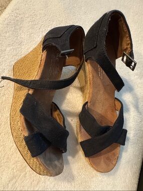 Toms Black Canvas Wedge Espadrille Sandals
